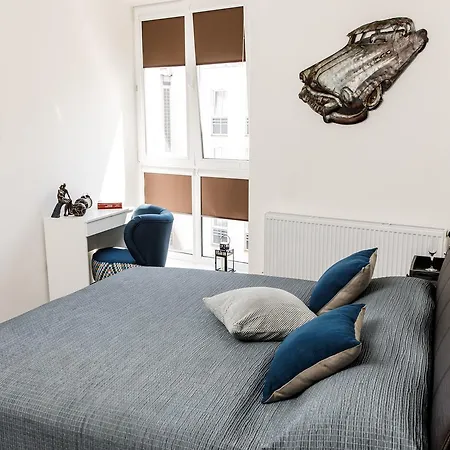 Zamocka Iris Apartamento
